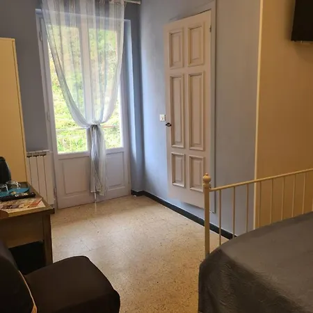 Πανσιόν Pippo A 4*